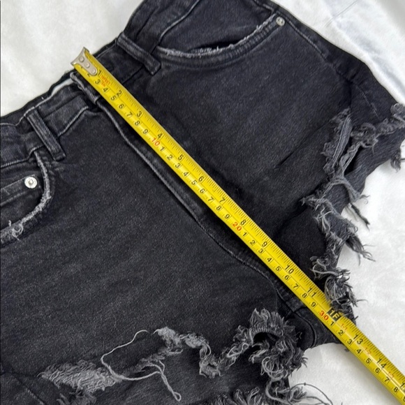 ZARA SIZE 6 Women's Denim Shorts Black Distressed - Picture 6 of 7